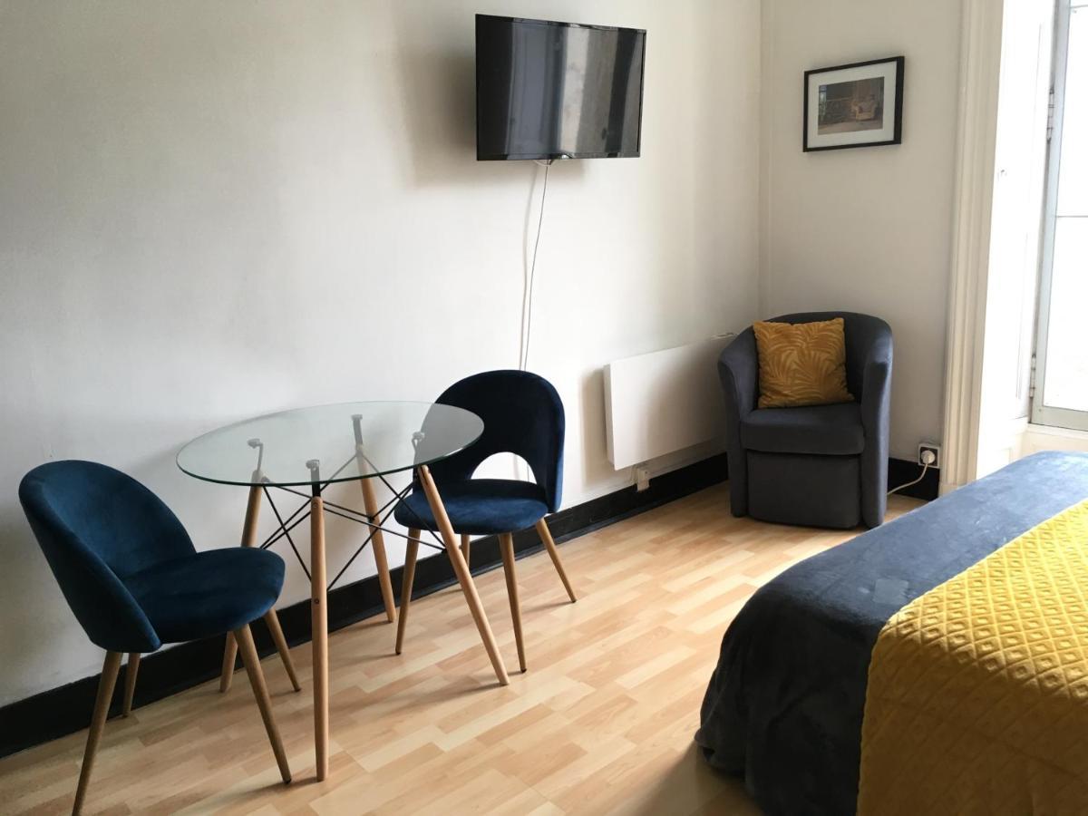Pyrene Holidays- Residence Le Grand Hotel - Studio Lumineux A 2 Pas Des Thermes De Capvern Les Bains المظهر الخارجي الصورة